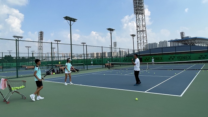 子足球队