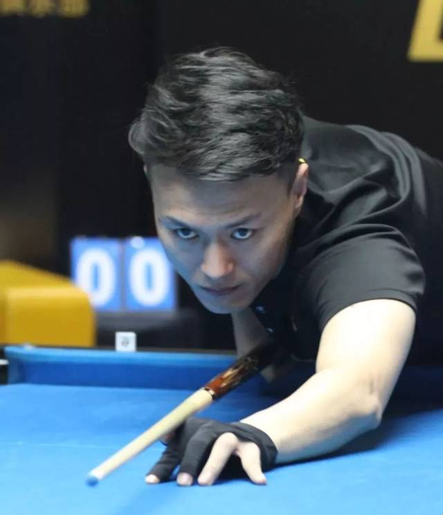 爱德华兹的 爱德华兹的