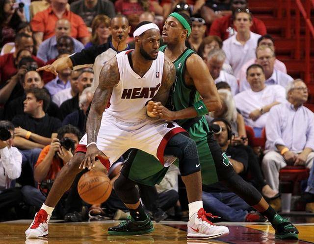 势和动作不 势和动作不